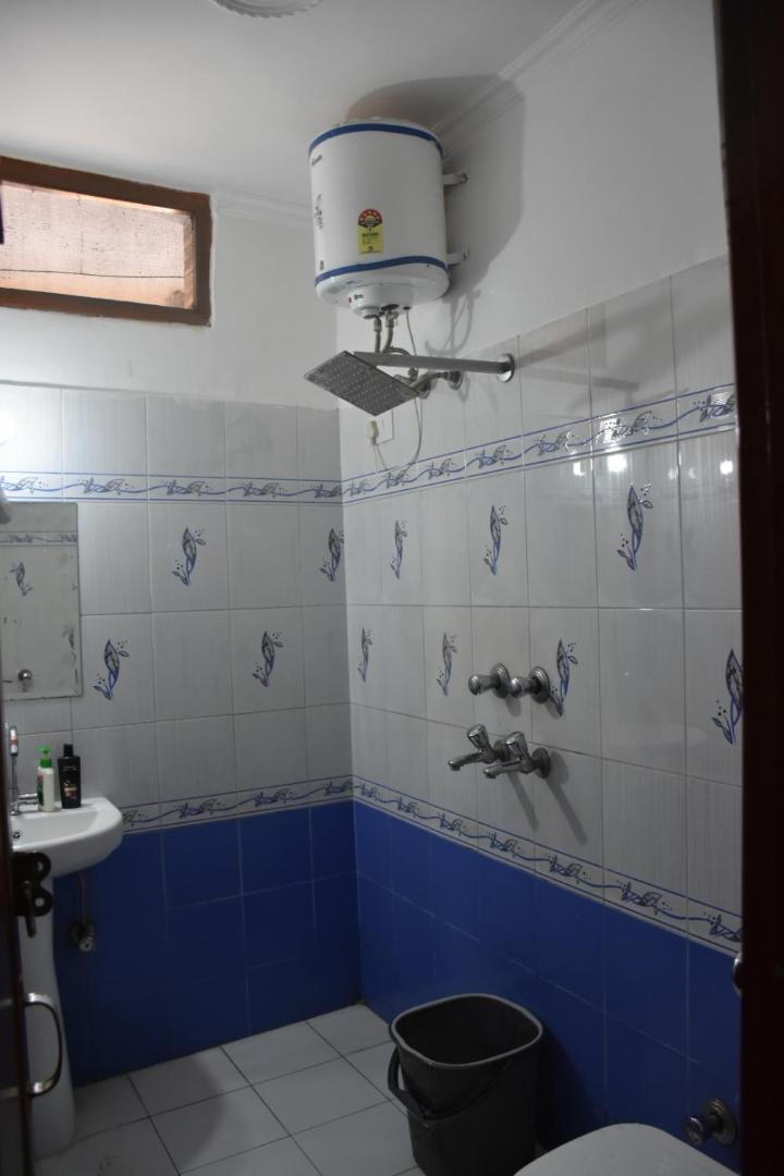 Double Room Private Bathroom